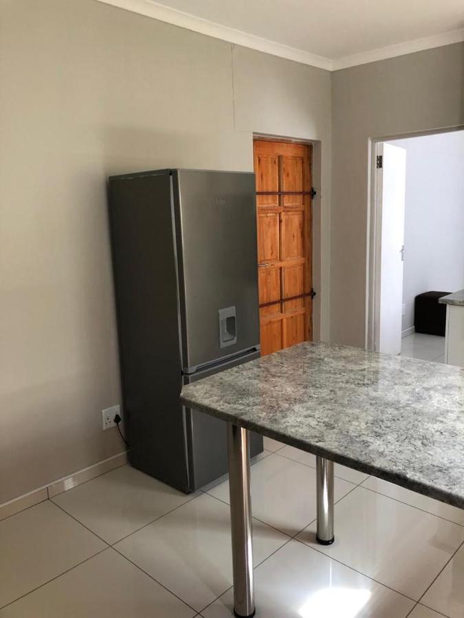 Tuna Self Catering Свакопмунд Экстерьер фото
