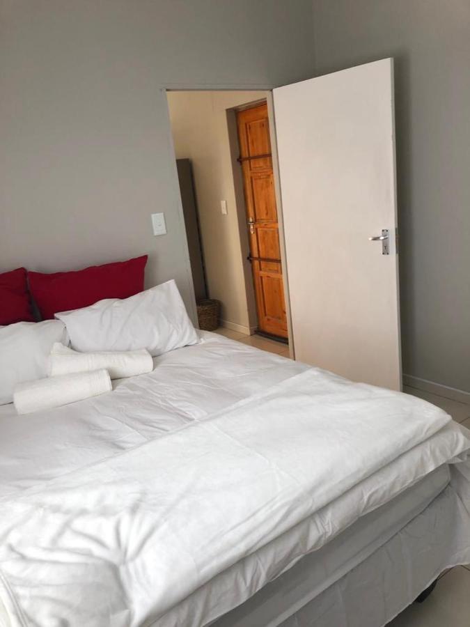 Tuna Self Catering Свакопмунд Экстерьер фото